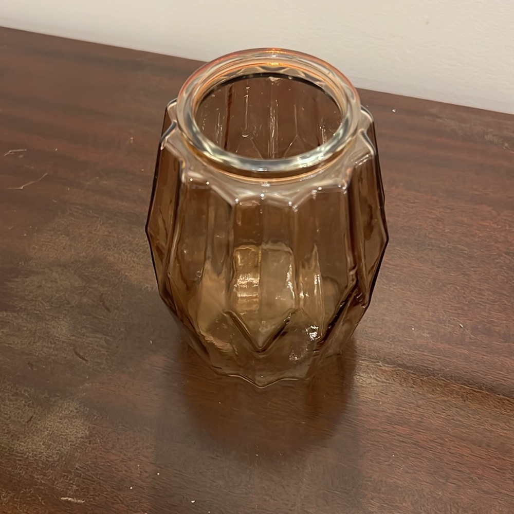 Vase - Picture 2 of 3